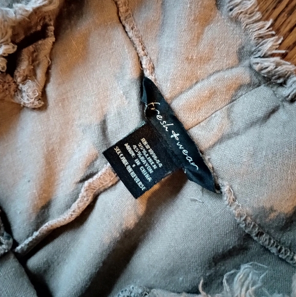 Fresh + Wear distressed cut offs - Picture 4 of 6